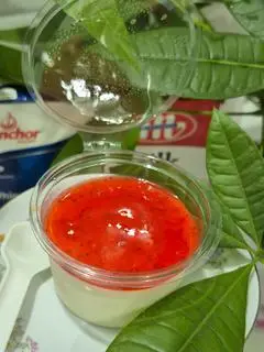 Hình ảnh panacotta vị dâu tây