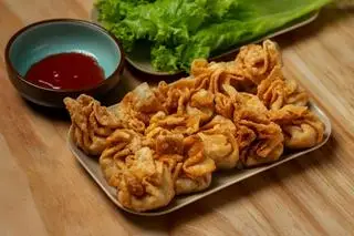 Hình ảnh Hoành thánh chiên