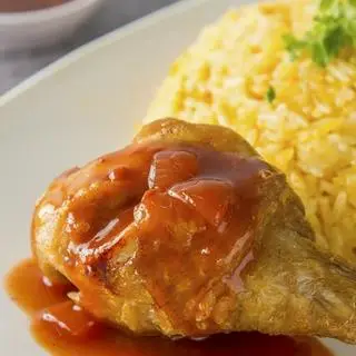 Hình ảnh Cơm rang gà nguyên đùi!