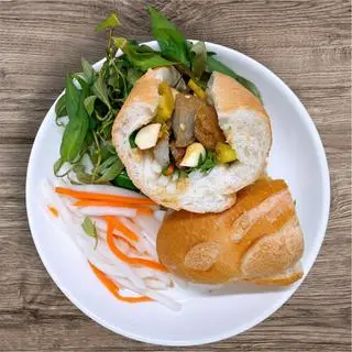 Hình ảnh Bánh Mì Chả Cá Nha Trang - Ốp La