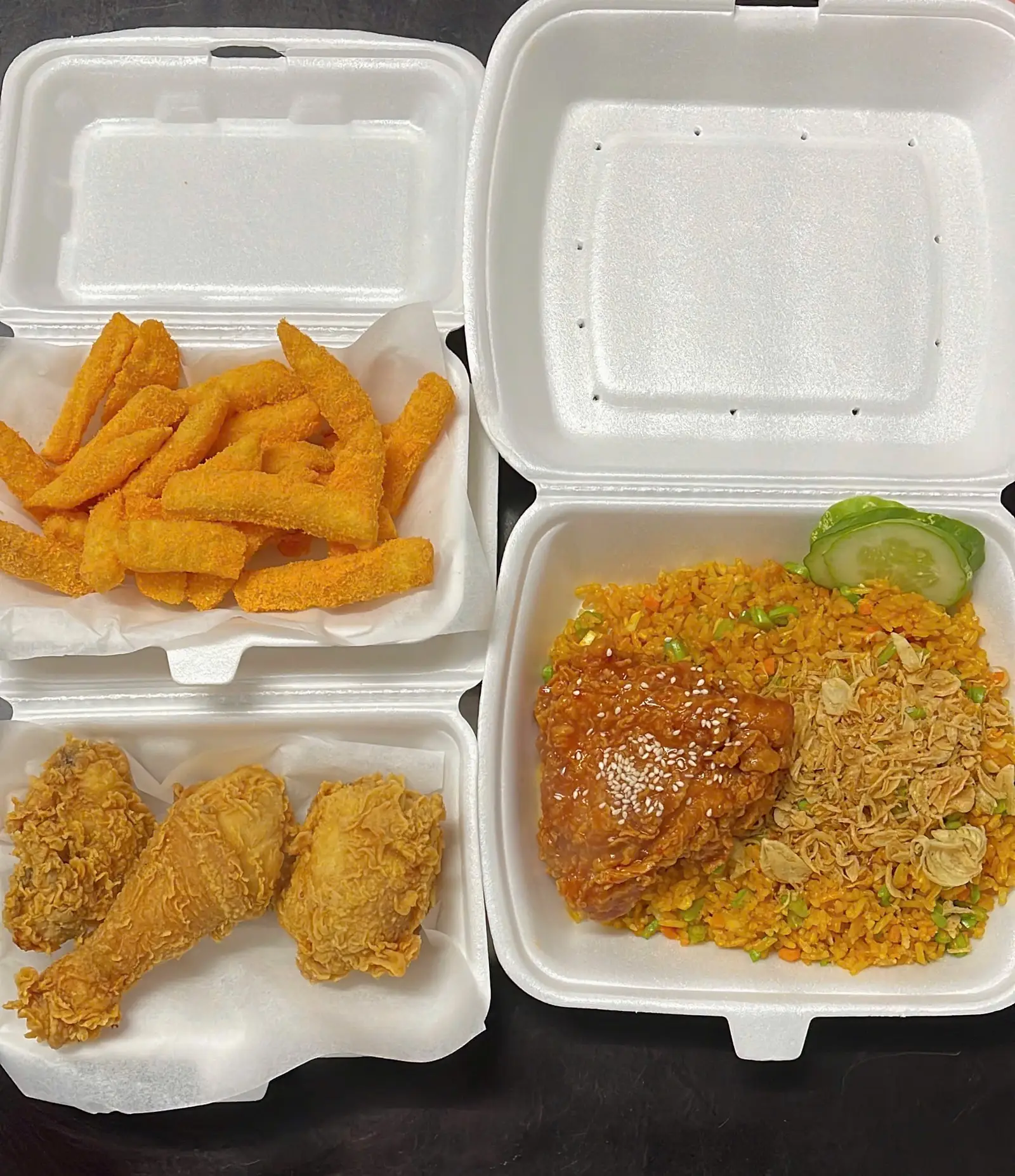 Hình ảnh Combo 5 ( 3 miếng gà giòn, khoai tây lắc, cơm đảo gà xốt  )