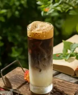 Hình ảnh Bạc sỉu đá