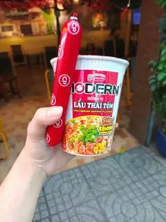 Hình ảnh Mỳ Ly + Xúc Xích