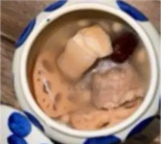 Hình ảnh Canh đuôi heo hầm củ sen