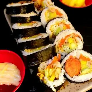 Hình ảnh Kimbap xúc xích