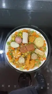 Hình ảnh Mì Trộn Đầy Đủ 11 Loại Topping