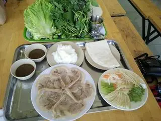 Hình ảnh Thịt Luộc Bắp Giò-Bánh tráng phơi sương