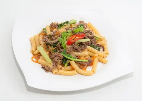 Hình ảnh Nui xào bò 
