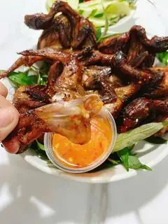 Hình ảnh Cút Chiên Bơ combo 10 con 