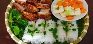 Hình ảnh bánh hỏi heo quay