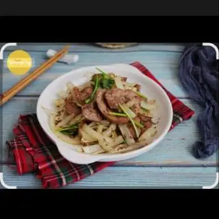 Hình ảnh Mì gói xào cật