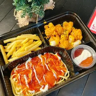 Hình ảnh Mỳ Ý - gà viên sốt - khoai tây