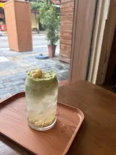 Hình ảnh Matcha Sen vàng dừa mây