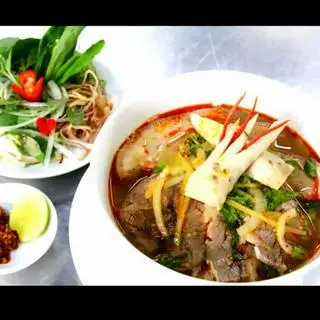 Hình ảnh Đặc biệt 2: tái - nạm - gân - chả