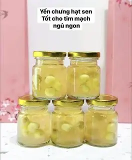 Hình ảnh Yến chưng nóng hạt sen Huế ngọt bùi