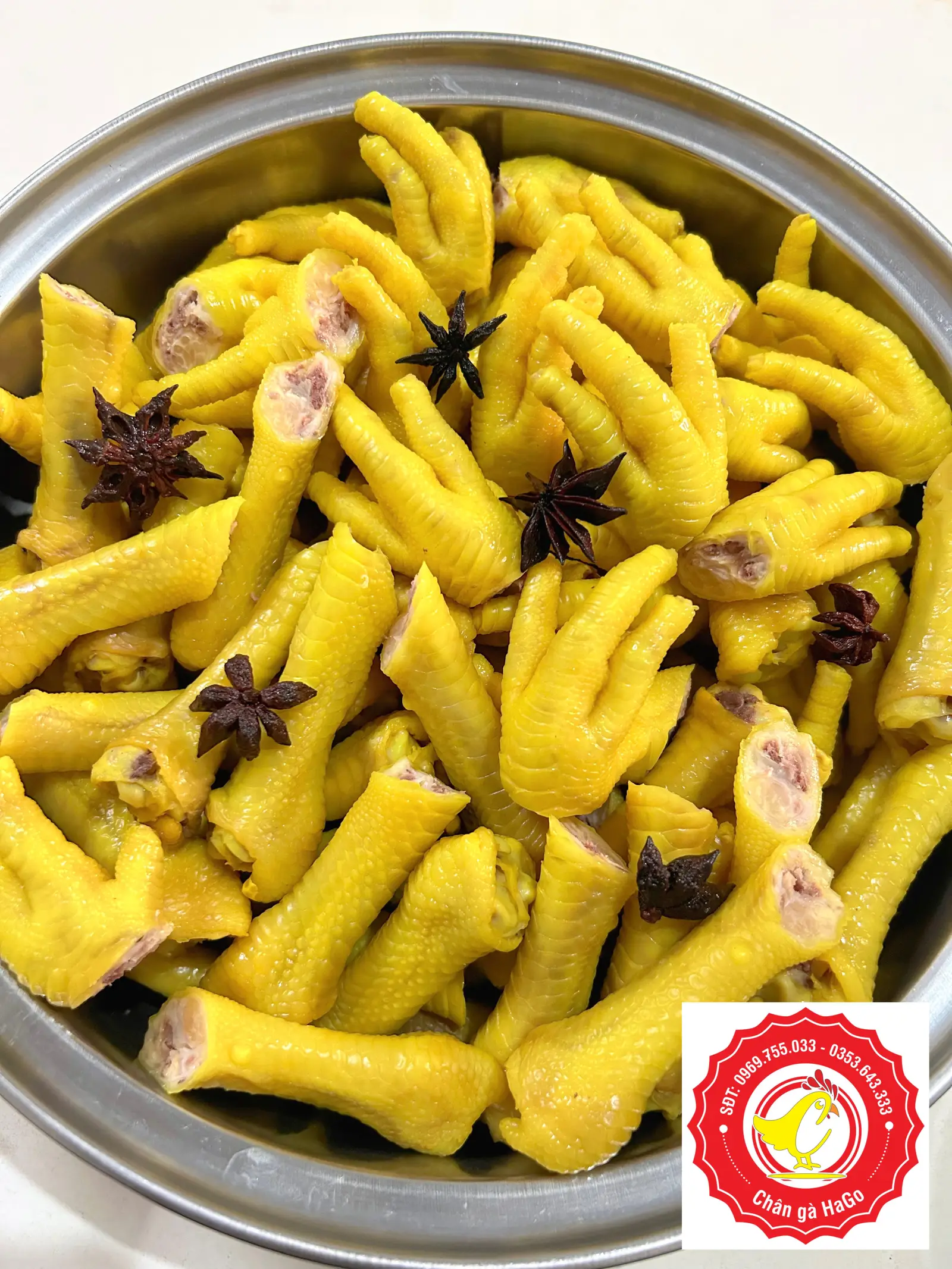 Hình ảnh Chân gà luộc thảo quả (nhỏ)