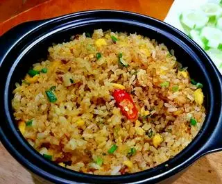 Hình ảnh Cơm Chiên Khô Cá Mối 