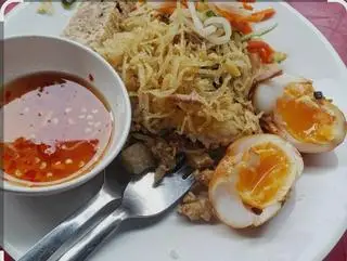 Hình ảnh cơm Bì Chả Trứng Kho