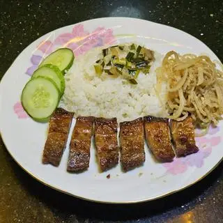 Hình ảnh Cơm Tấm Ba rọi bì