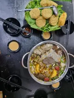 Hình ảnh Lẩu Bò size lớn