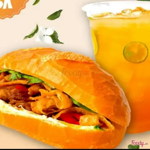 Hình ảnh Bánh Mì Heo Quay + Trà Tắc Mật Ong