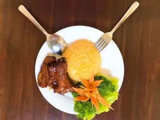Hình ảnh Cơm sườn sốt mắm tỏi- tặng 1 cơm thêm 