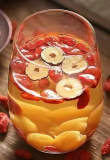 Hình ảnh Trà Long Nhãn Táo đỏ