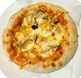 Hình ảnh Pizza Gà Ngô nấm
