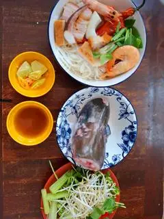 Hình ảnh Bún Mắm Đầu Cá Hú Đặc Biệt