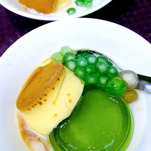 Hình ảnh Chè Caramen Rau Câu Dưa Lưới