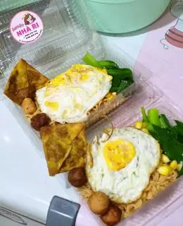 Hình ảnh MÌ TRỘN INDOMIE TRỨNG + Cá Viên Chiên
