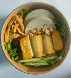 Hình ảnh Bún đậu hủ + chả lụa chay 