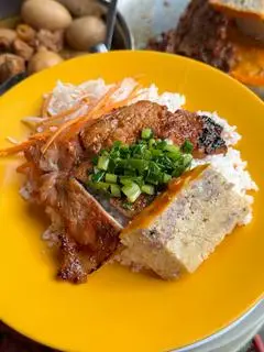 Hình ảnh Cơm Sườn Chả