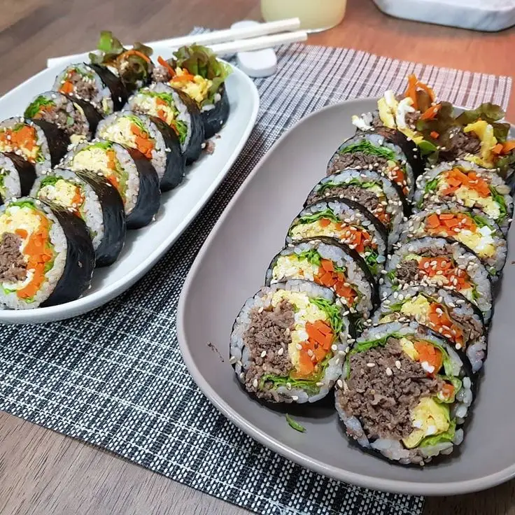 Hình ảnh Kimbap bò