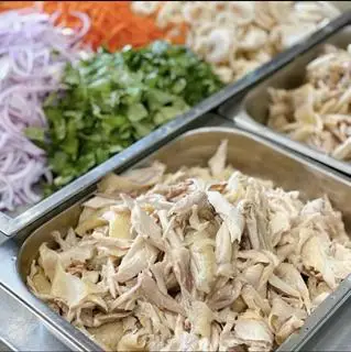 Hình ảnh GỎI GÀ THẬP CẨM ( nửa con )