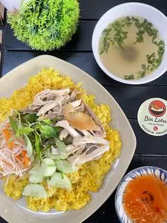 Hình ảnh Cơm gà xé