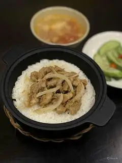 Hình ảnh Cơm niêu gà sốt nấm