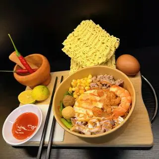 Hình ảnh MÌ TRỘN THẬP CẨM HẢI SẢN
