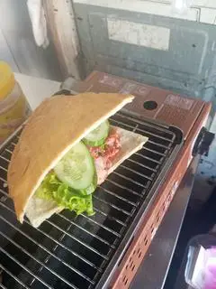 Hình ảnh bánh mì thổ nhĩ Kỳ xúc xích