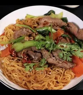 Hình ảnh Mì trộn bò