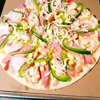Hình ảnh Combo hải sản pizza size lớn 30cm kèm 1 pespi