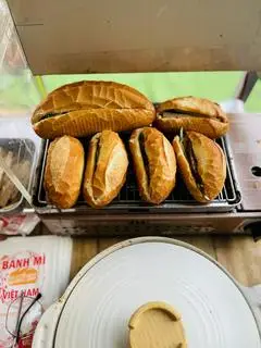 Hình ảnh bánh mì xíu Huế ổ lớn