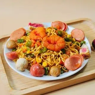 Hình ảnh Mỳ trộn full topping - Coca