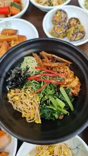 Hình ảnh Cơm trộn Bibimbap