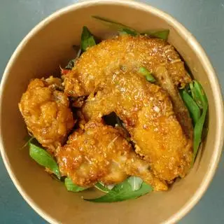 Hình ảnh Cánh gà lắc mắm tỏi