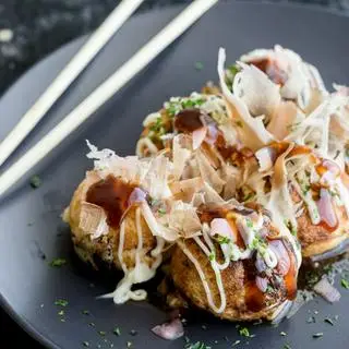 Hình ảnh Takoyaki phô mai cắt lát