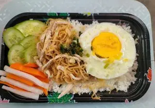 Hình ảnh Cơm tấm bì - trứng