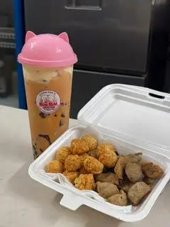 Hình ảnh Trà sữa đặc biệt kem cheese - full topping - cá - bò viên chiên