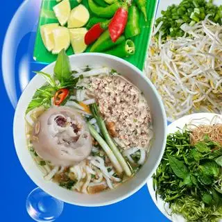 Hình ảnh Bánh canh Giò Heo (Gân)