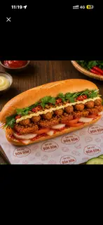 Hình ảnh Bánh mì nem khoai gà